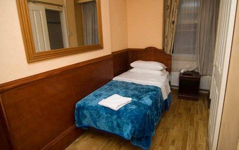 Camelot House Hotel London Exterior photo